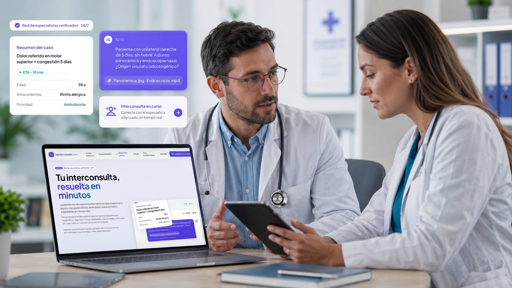 Profesionales de salud usando Tu Interconsulta en consulta clínica